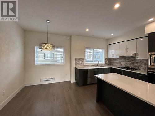 30 9680 Alexandra Road, Richmond, BC - Indoor Photo Showing Kitchen