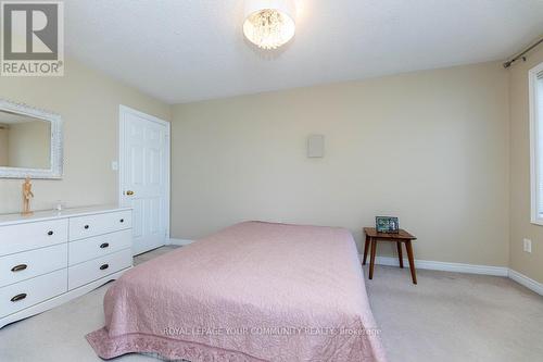 21 Baywell Crescent, Aurora, ON - Indoor Photo Showing Bedroom