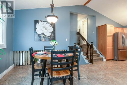 8 Dawn Ridge Drive, Kitchener, ON - Indoor Photo Showing Dining Room