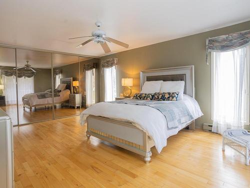 Master bedroom - 125 Rue Paul-Gauchery, Trois-Rivières, QC - Indoor Photo Showing Bedroom