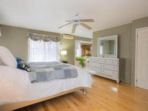 Master bedroom - 125 Rue Paul-Gauchery, Trois-Rivières, QC - Indoor Photo Showing Bedroom