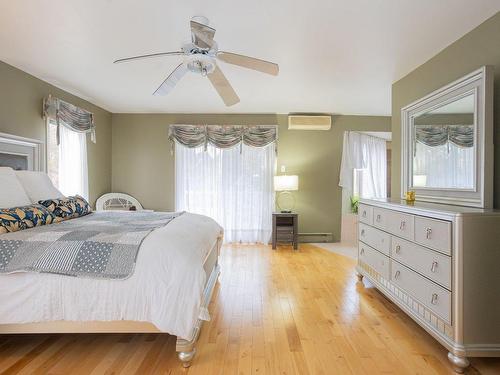 Chambre Ã  coucher principale - 125 Rue Paul-Gauchery, Trois-Rivières, QC - Indoor Photo Showing Bedroom