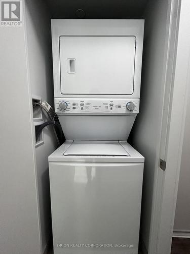 614 - 1435 Celebration Drive, Pickering, ON - Indoor Photo Showing Laundry Room