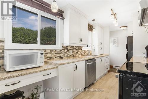 49 Bertha Street, Champlain, ON - Indoor Photo Showing Kitchen