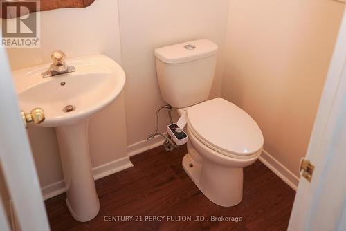 42 Chipstead Avenue, Brampton, ON - Indoor Photo Showing Bathroom