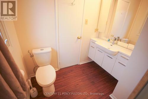 42 Chipstead Avenue, Brampton, ON - Indoor Photo Showing Bathroom