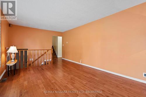 1097 Pelham Road, Pelham (662 - Fonthill), ON - Indoor Photo Showing Other Room