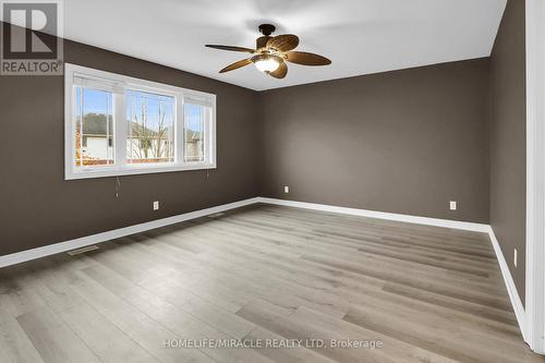 53 Agincourt Crescent, St. Catharines, ON - Indoor Photo Showing Other Room