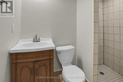 53 Agincourt Crescent, St. Catharines, ON - Indoor Photo Showing Bathroom