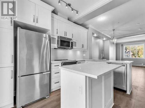 141 10151 240 Street, Maple Ridge, BC - Indoor Photo Showing Kitchen With Upgraded Kitchen