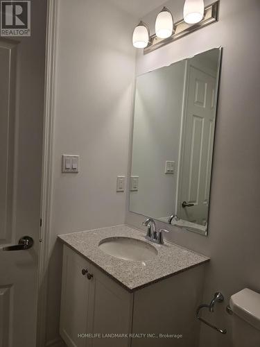 3030 Bramall Gardens, Oakville, ON - Indoor Photo Showing Bathroom