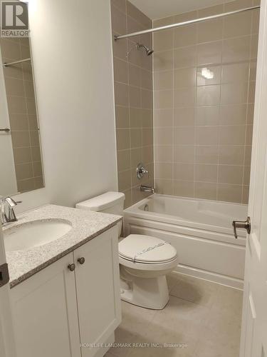 3030 Bramall Gardens, Oakville, ON - Indoor Photo Showing Bathroom