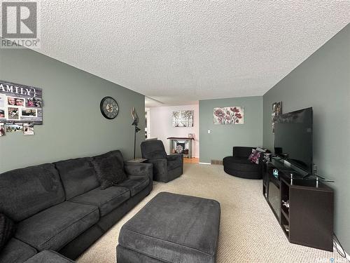 65 Jubilee Drive, Humboldt, SK - Indoor Photo Showing Living Room