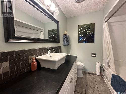 65 Jubilee Drive, Humboldt, SK - Indoor Photo Showing Bathroom