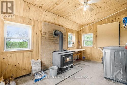 791 Route 11 Street, Prescott And Russell, ON - Indoor Photo Showing Laundry Room