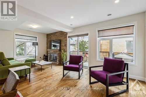 341 Riverdale Avenue, Ottawa, ON - Indoor Photo Showing Living Room With Fireplace