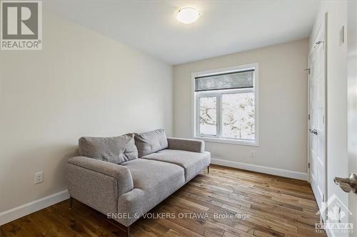 341 Riverdale Avenue, Ottawa, ON - Indoor Photo Showing Living Room