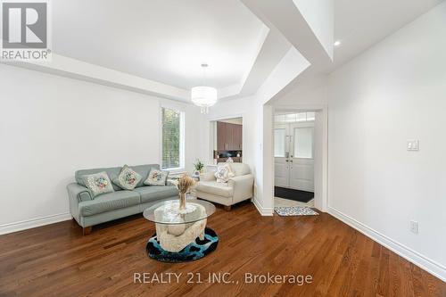 23 Covina Road, Brampton, ON - Indoor Photo Showing Living Room