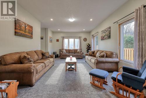 287 Highway 24 W, Norfolk (Walsingham), ON - Indoor Photo Showing Living Room