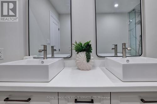 102 Crown Crescent, Bradford West Gwillimbury, ON - Indoor Photo Showing Bathroom