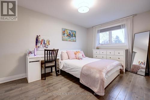 102 Crown Crescent, Bradford West Gwillimbury, ON - Indoor Photo Showing Bedroom