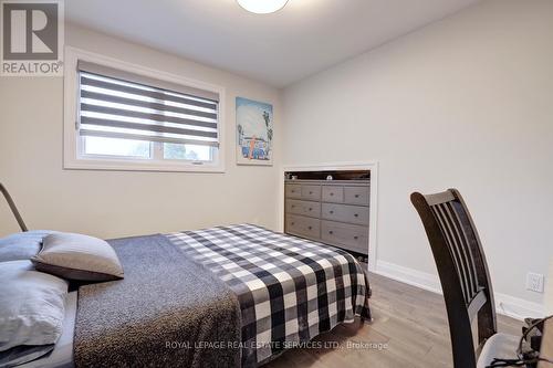 102 Crown Crescent, Bradford West Gwillimbury, ON - Indoor Photo Showing Bedroom