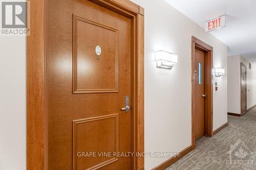 2408 - 195 Besserer Street, Ottawa, ON - Indoor Photo Showing Other Room