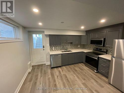 Bsmt - 7355 Village Walk, Mississauga, ON - Indoor Photo Showing Kitchen With Stainless Steel Kitchen With Double Sink With Upgraded Kitchen