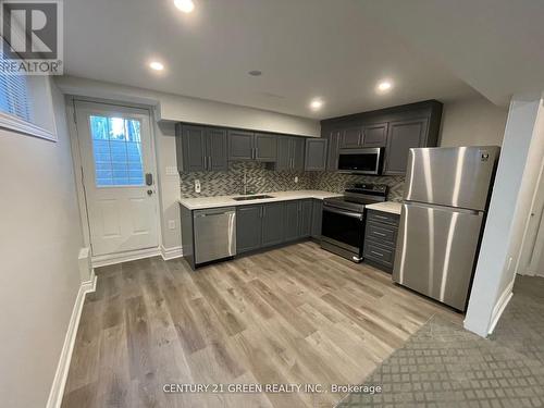 Bsmt - 7355 Village Walk, Mississauga, ON - Indoor Photo Showing Kitchen With Stainless Steel Kitchen With Upgraded Kitchen