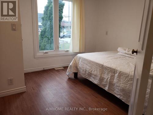 218 Morton Street, Thorold, ON - Indoor Photo Showing Bedroom