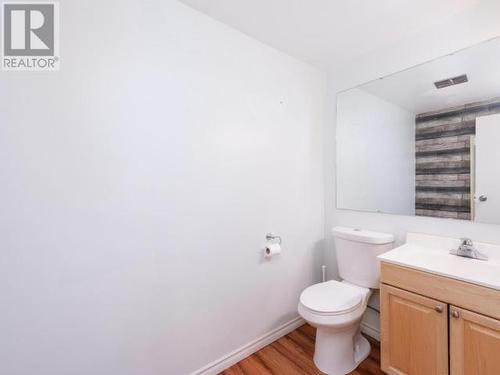 64-100 Lewes Boulevard, Whitehorse, YT - Indoor Photo Showing Bathroom