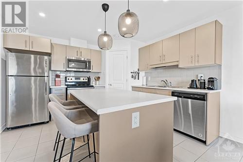 365 Tribeca Private Unit#8, Ottawa, ON - Indoor Photo Showing Kitchen