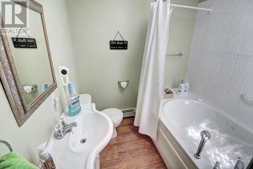 9-13 Chalkers Lane, Avondale, NL - Indoor Photo Showing Bathroom