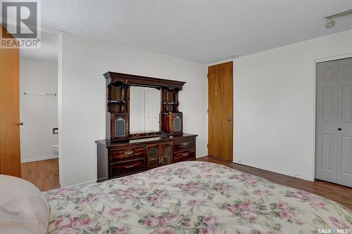 11 Hawthorne Crescent, Regina, SK - Indoor Photo Showing Bedroom