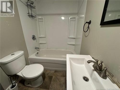 116 Adelaide Street, Saint John, NB - Indoor Photo Showing Bathroom