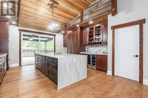 20 Tasker Street, St. Catharines, ON - Indoor Photo Showing Kitchen