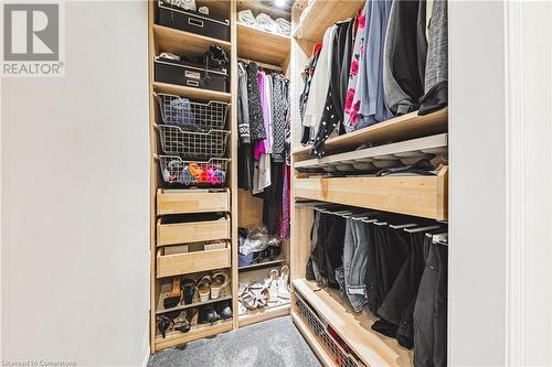 Walk in closet with carpet - 145 Dragoon Drive, Hamilton, ON - Indoor With Storage