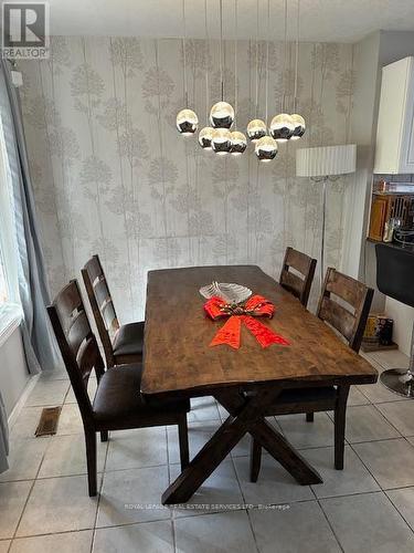 238 Briarmeadow Drive, Kitchener, ON - Indoor Photo Showing Dining Room