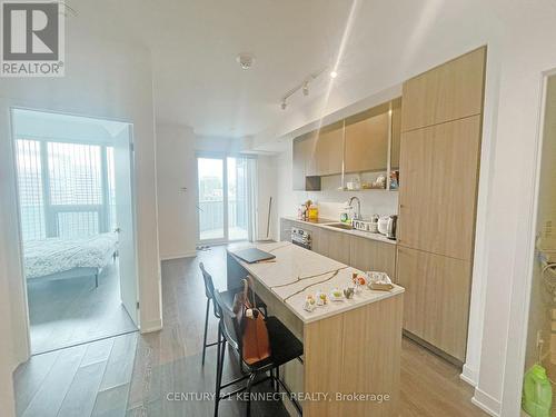 1907 - 15 Holmes Avenue, Toronto, ON - Indoor Photo Showing Kitchen