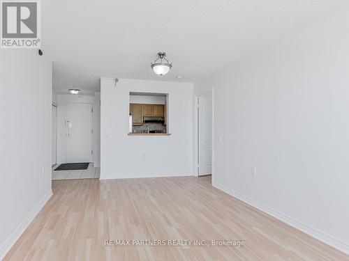 907 - 3088 Kennedy Road, Toronto, ON - Indoor