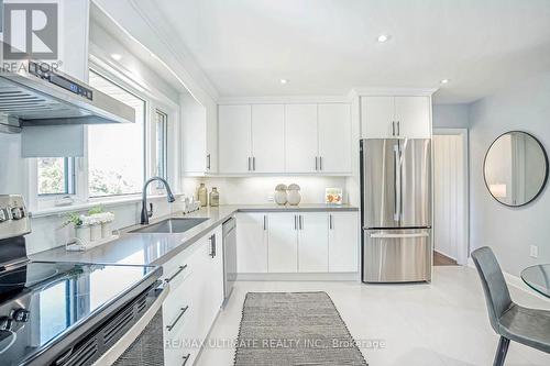 1205 Scugog Line 10, Scugog, ON - Indoor Photo Showing Kitchen With Stainless Steel Kitchen With Upgraded Kitchen