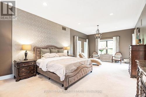 1826 Quantz Crescent, Innisfil, ON - Indoor Photo Showing Bedroom