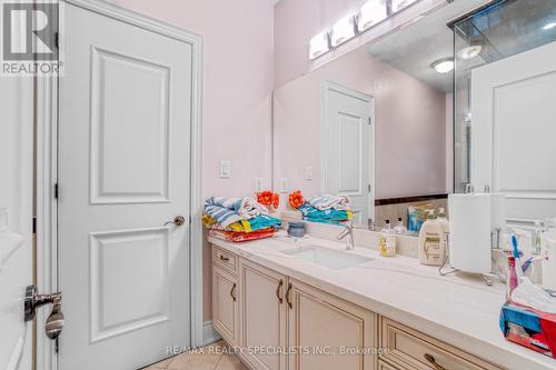 165 Grand Vallore Crescent, Vaughan, ON - Indoor Photo Showing Bathroom