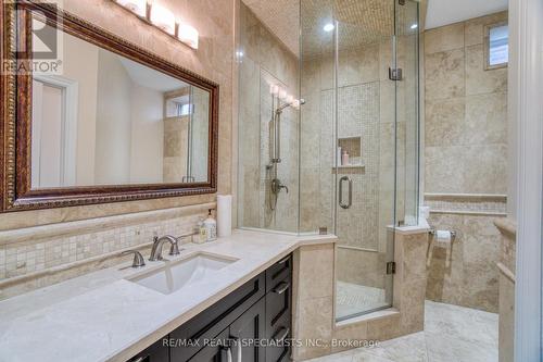 165 Grand Vallore Crescent, Vaughan, ON - Indoor Photo Showing Bathroom