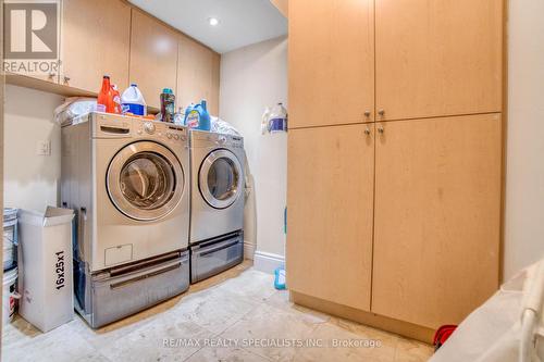 165 Grand Vallore Crescent, Vaughan, ON - Indoor Photo Showing Laundry Room