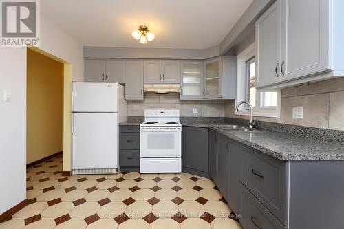 Upper - 114 Hullmar Drive, Toronto, ON - Indoor Photo Showing Kitchen With Double Sink