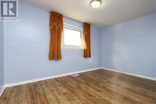 Upper - 114 Hullmar Drive, Toronto, ON - Indoor Photo Showing Other Room