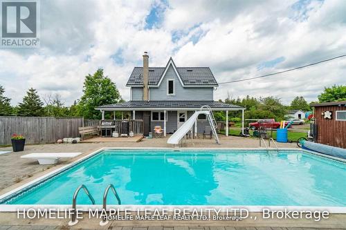 12097 6Th Line Nassagaweya, Milton, ON - Outdoor With In Ground Pool