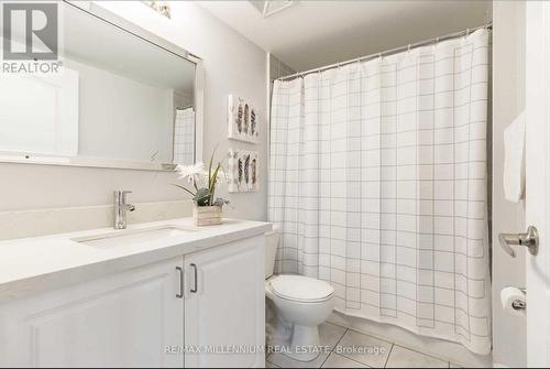 1422 - 8 Dayspring Circle, Brampton, ON - Indoor Photo Showing Bathroom