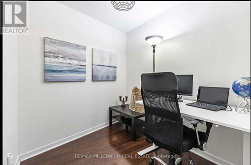 1422 - 8 Dayspring Circle, Brampton, ON - Indoor Photo Showing Office